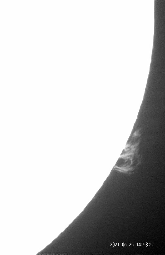 6月25日の太陽_e0174091_15340578.jpg