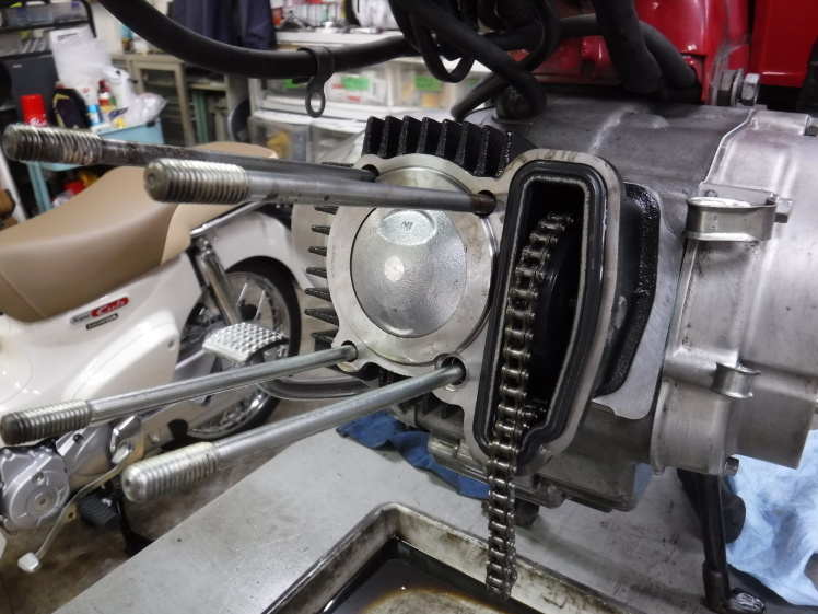 MD90 腰上OH作業その1 : モーターヘッド サイクルショップ