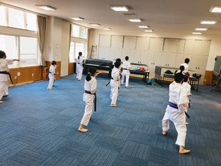 日曜空手　屯田教室　新琴似・新川教室_c0118332_13414172.jpeg