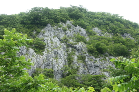 遠野不思議　第六十六話「片岩」_f0075075_17454412.jpg