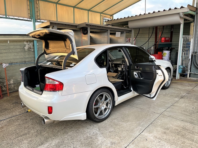 久しぶりの白いB4_f0076731_20491022.jpg