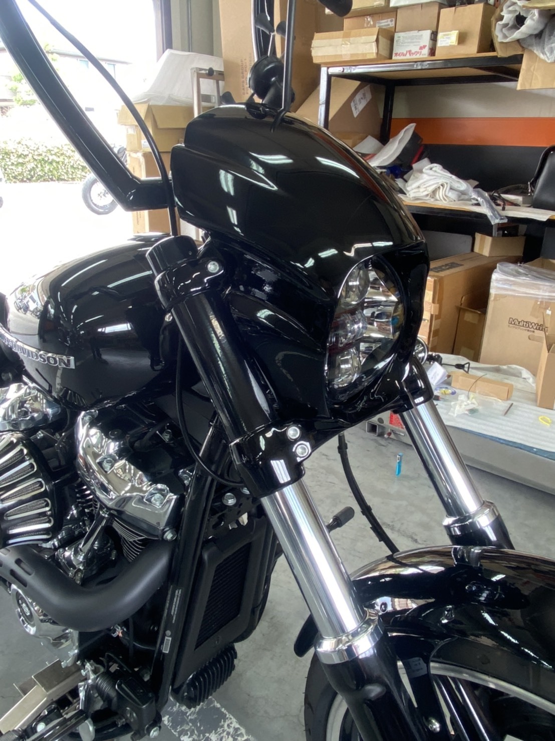 FXBRSトライジャ製ヘッドライト交換 : 店長ブログ