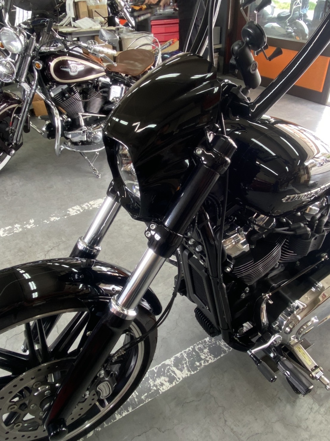 FXBRSトライジャ製ヘッドライト交換 : 店長ブログ FXBRSトライジャ製ヘッドライト交換 : 店長ブログ