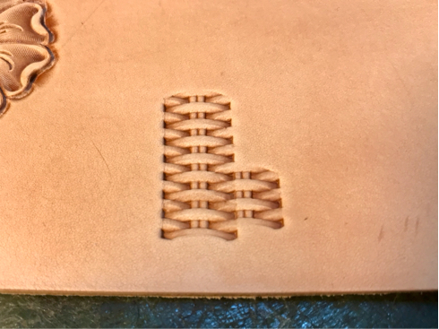メーカーによるsn Stamp 355の打ち方とバスケットスタンプのちょっとしたコツ そして明るい希望 俺のホビー ほぼシェリダンスタイルカービング ﾟdﾟ ｳﾝ