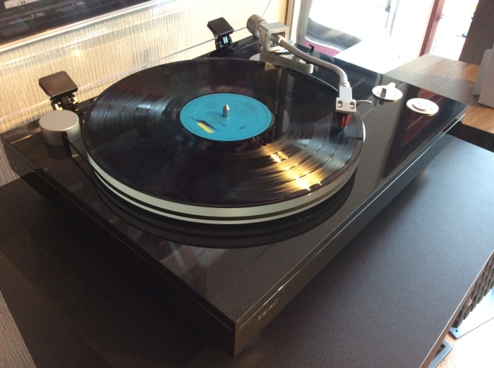 TEACのレコードプレーヤー TN-5BB とフォノイコライザー PE-505 について。 : オーディオ専門店ソロットオーディオの三日坊主ブログです TEACのレコードプレーヤー TN-5BB とフォノイコライザー PE-505 について。 : オーディオ専門店ソロットオーディオの三日坊主ブログです