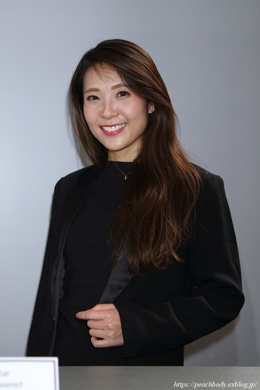 佐々木 優 さん ボルボ カー ジャパン ブース Peach Body 佐々木 優 さん ボルボ カー ジャパン ブース Peach Body