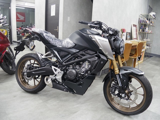 Cb125r入荷しました バイクの横輪 Cb125r入荷しました バイクの横輪