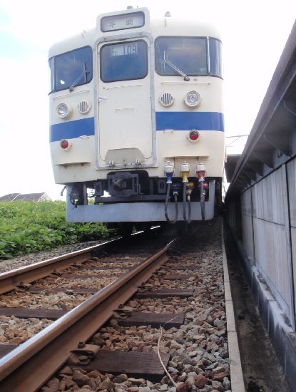 家を薪にする家族③_e0077899_08372095.jpg