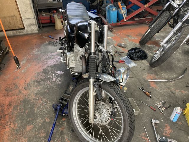 CB400SS カスタム S様号開始!_a0164918_17302383.jpg