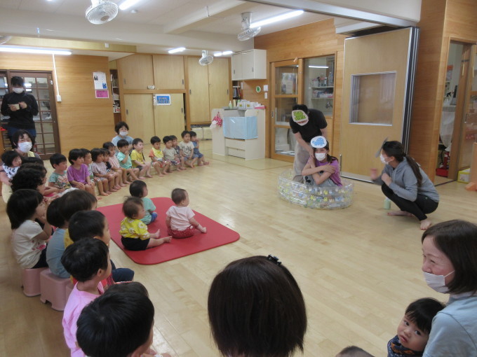乳児クラス プール開き 太陽の子保育園 ひかりのこほいくえんブログ