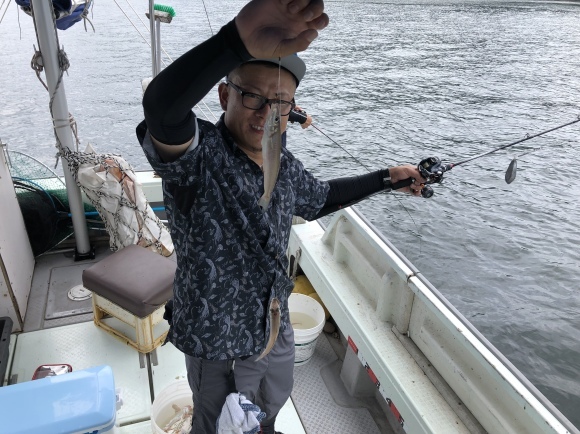 7月5日 のんびりキス釣り 帰りにタコ調査 黒潮丸 広島 遊魚船 釣り船 お問い合わせ 090 6411 8882 7月5日 のんびりキス釣り 帰りにタコ調査 黒潮丸 広島 遊魚船 釣り船 お問い合わせ 090 6411 8882