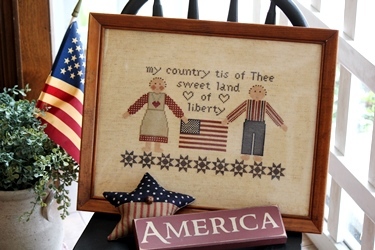 「Americana Flag」の刺繍フレームとミニピロー_f0161543_14370178.jpg