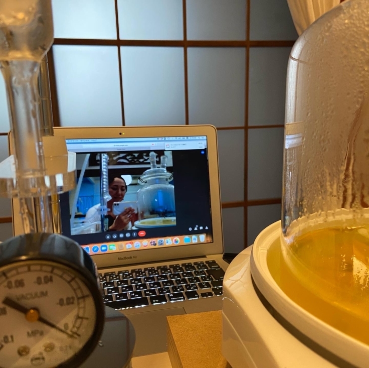 減圧・常圧蒸留器　マッハGGJが来た_a0018237_21333178.jpg