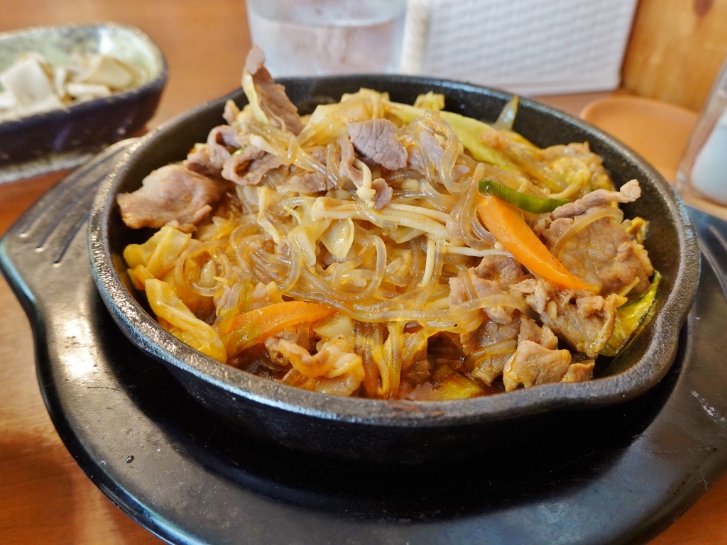 韓国家庭料理 ジャンモ 丈母 장모님 芋タンおかわり 韓国家庭料理 ジャンモ 丈母 장모님 芋タンおかわり