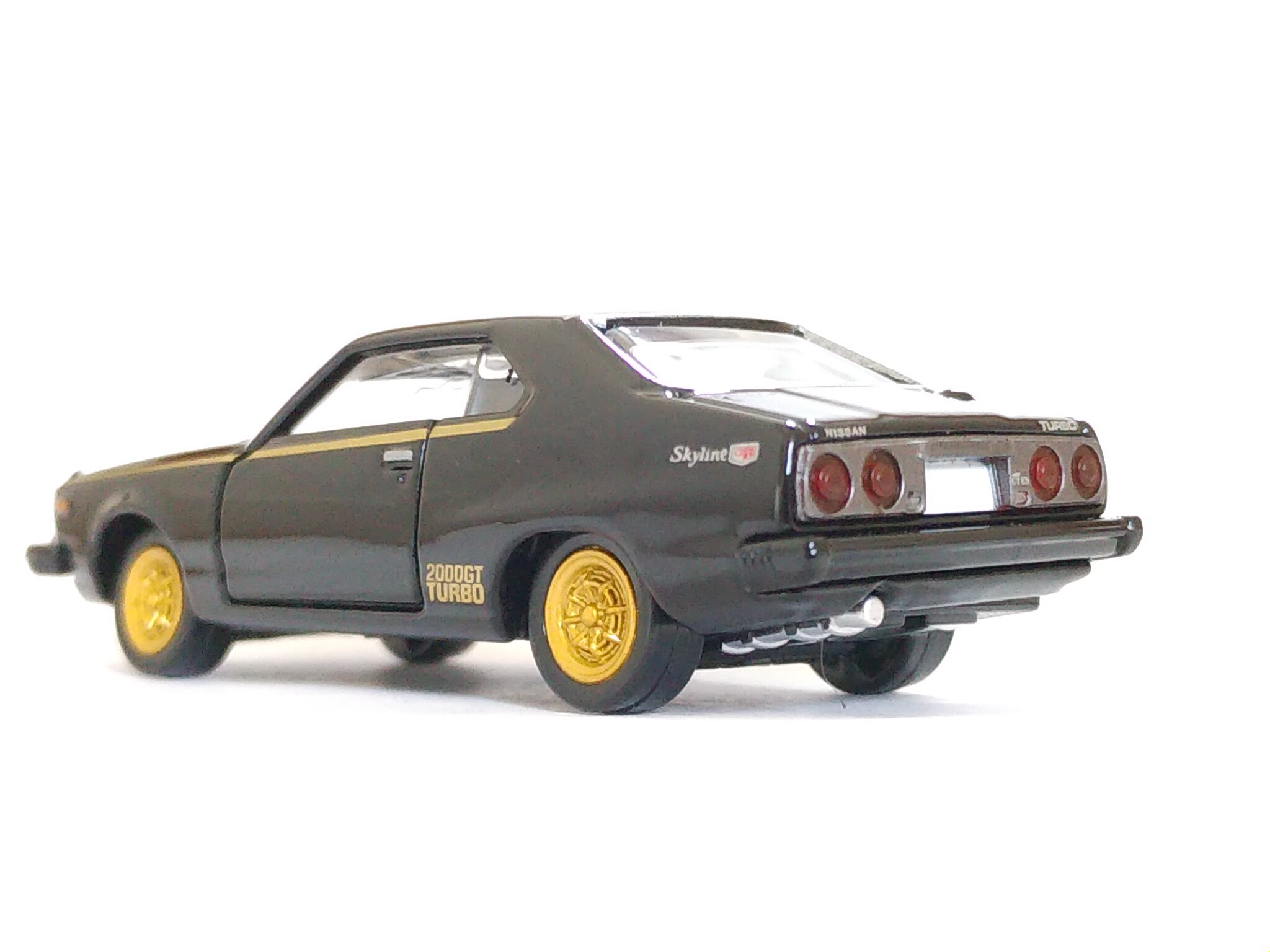 タカラトミー トミカプレミアム08 日産 スカイライン 00 ターボ Gt E S 燃やせないごみ研究所 タカラトミー トミカプレミアム08 日産 スカイライン 00 ターボ Gt E S 燃やせないごみ研究所