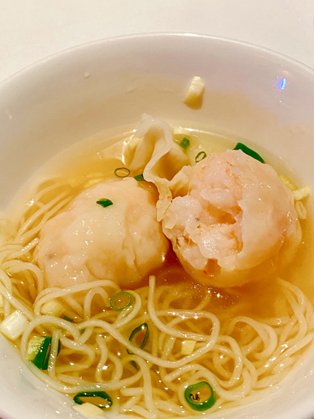 ヘイフンテラスの香港海老雲呑麺を ルームサービスで頂きました あれも食べたい これも食べたい ex ヘイフンテラスの香港海老雲呑麺を ルームサービスで頂きました あれも食べたい これも食べたい ex