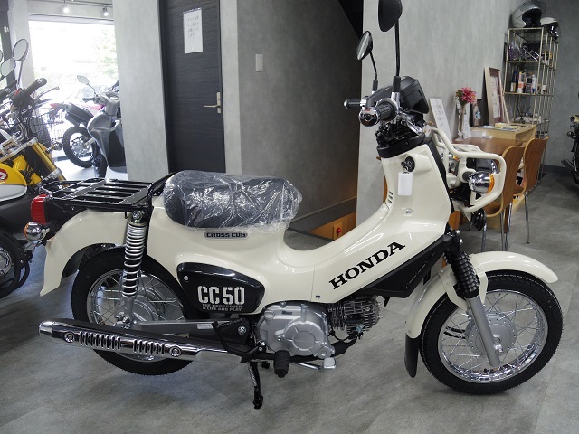 クロスカブ50入荷 : バイクの横輪