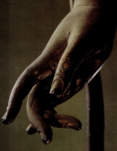 天平彫刻の最高傑作-優雅な表情の顔立ち、究極の均整-息をのむ美しさ