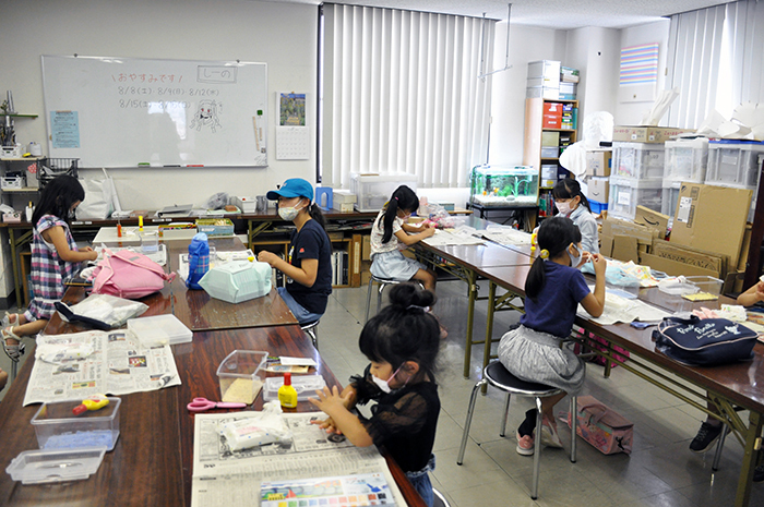 こども特別講座「モザイクアートの掛け時計を作ろう!」 締め切りました_b0212226_15081644.jpeg