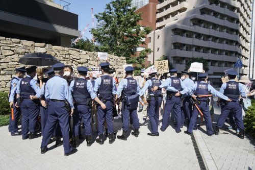 【報告】#バッハ帰れ 五輪は中止!7.10ホテルオークラ前抗議スタンディング_a0336146_21171840.jpg