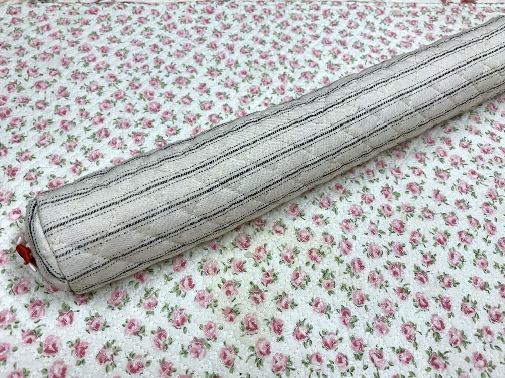 ☆筒形の細い枕☆_c0092953_01063925.jpg