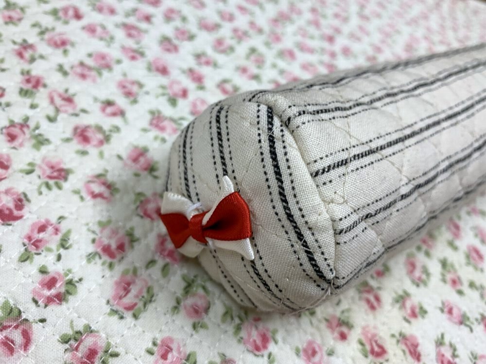 ☆筒形の細い枕☆_c0092953_01064147.jpg