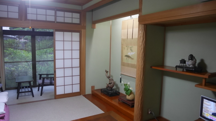 旧街道沿いで営業される創業100年超の旅館-和田山・旅館有斐軒_a0385880_11373833.jpg