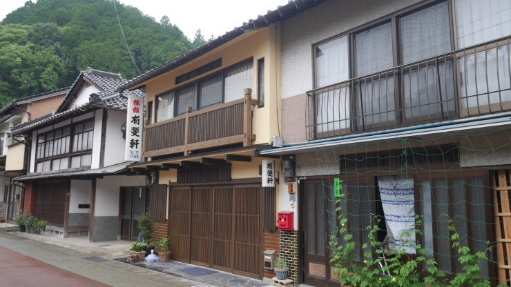 旧街道沿いで営業される創業100年超の旅館-和田山・旅館有斐軒_a0385880_11380775.jpg