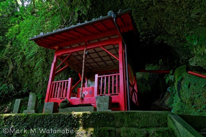 間戸谷稲荷神社_e0135098_08023425.jpg