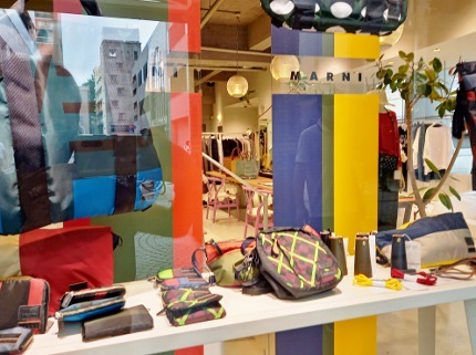 MARNI ナイロンバッグ　　ポップアップ！_b0122805_17231937.jpg