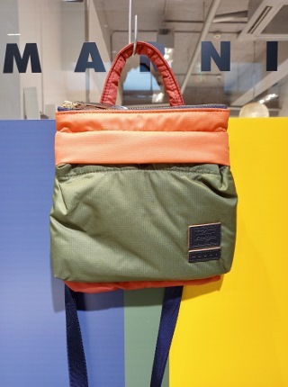 MARNI ナイロンバッグ　　ポップアップ！_b0122805_17245062.jpg