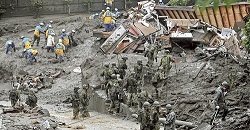 7月3日に発生した熱海・伊豆山地区での土石流(2)_f0197754_01065015.jpg