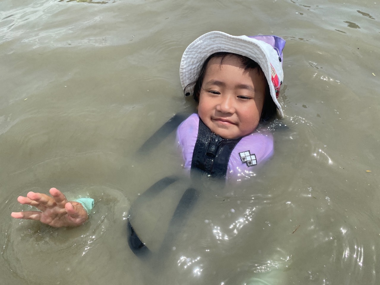 青空ようちえん〔週末〕サンゴの海あそび（7/11）大人も子どもも親子で夏の海にでかけよう！目の前を泳ぐたくさんの魚たちといっぱい遊んだ！_d0363878_19501070.jpeg