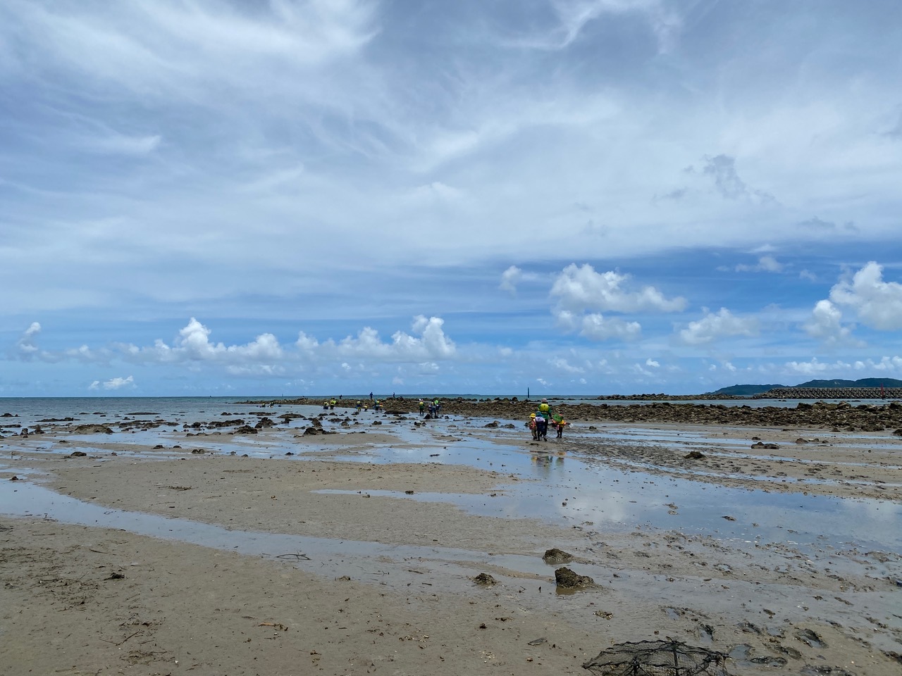 青空ようちえん〔週末〕サンゴの海あそび（7/11）大人も子どもも親子で夏の海にでかけよう！目の前を泳ぐたくさんの魚たちといっぱい遊んだ！_d0363878_19534640.jpeg