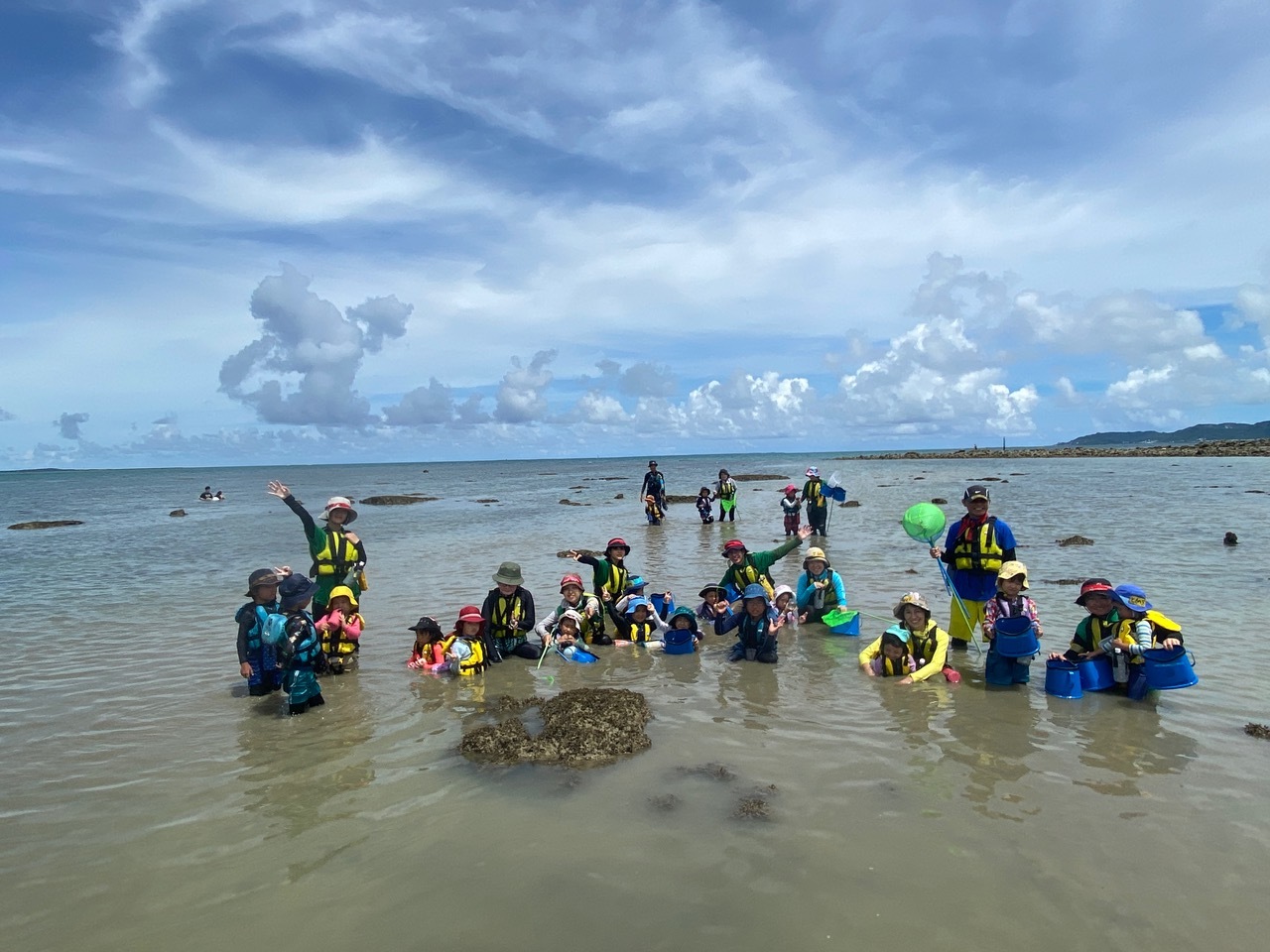 青空ようちえん〔週末〕サンゴの海あそび（7/11）大人も子どもも親子で夏の海にでかけよう！目の前を泳ぐたくさんの魚たちといっぱい遊んだ！_d0363878_19562783.jpeg