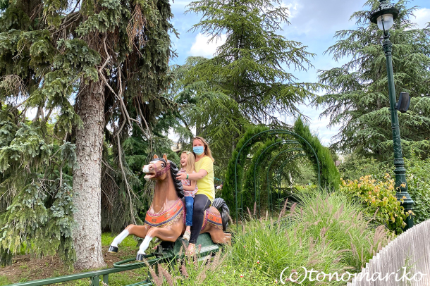 ワクチン必須の方向のフランスの夏休み。プチモンスターと遊園地へ_c0024345_19465736.jpg