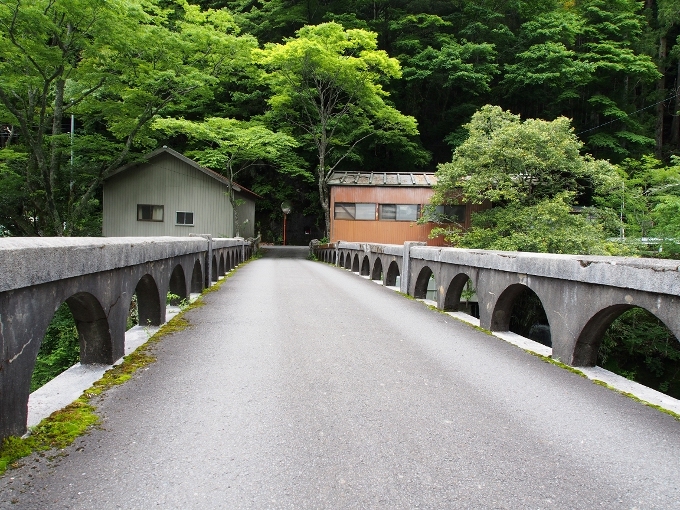 面河川水系のコンクリート橋梁２_f0116479_10484459.jpg