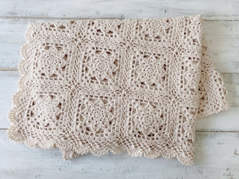 お上品なイメージで モチーフ編みブランケット*_f0348775_09315800.jpeg