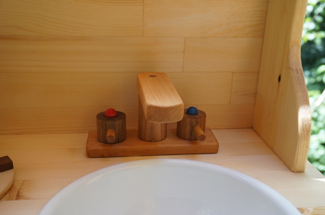 ちびっ子おもちゃ ままごとキッチン2台目_d0348118_10511753.jpeg