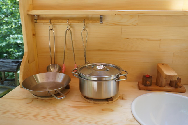 ちびっ子おもちゃ ままごとキッチン2台目_d0348118_10524876.jpeg