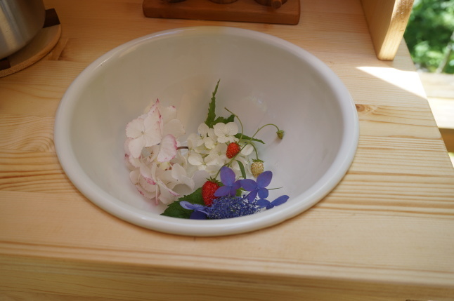 ちびっ子おもちゃ ままごとキッチン2台目_d0348118_10531055.jpeg