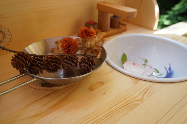 ちびっ子おもちゃ ままごとキッチン2台目_d0348118_10534287.jpeg