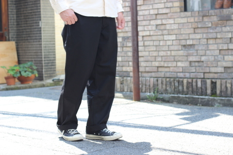 「WORKERS」 究極のベーシック \"Officer Trousers Vintage Fit Type 2\" ご紹介_f0191324_08241280.jpg