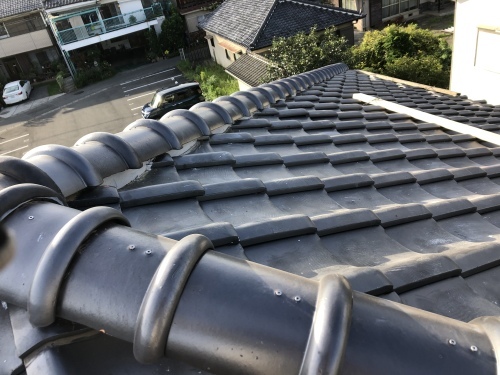 甲府市　銀黒の屋根　其の一_b0242734_21220758.jpeg