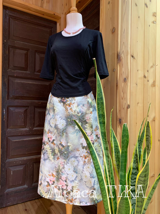 T\'IKAの夏ふくより「大人の麻のスカート」・布のお洋服が一部商品SALEです_d0187468_15563275.jpg