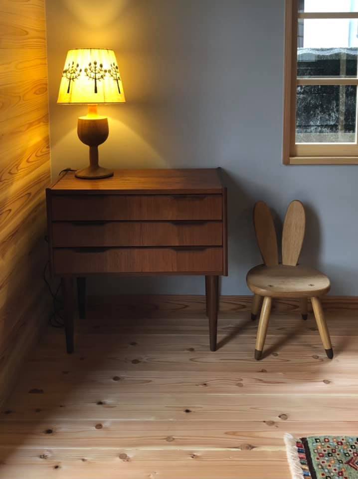 ミナの家 家具搬入_a0116442_11044833.jpg