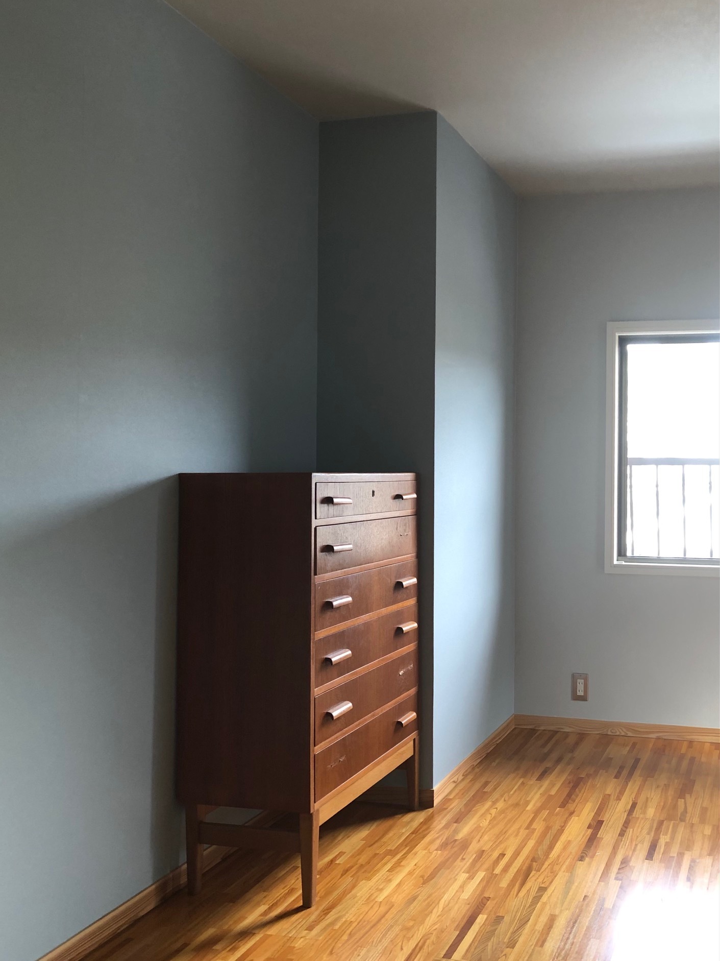 ミナの家 家具搬入_a0116442_11104878.jpg