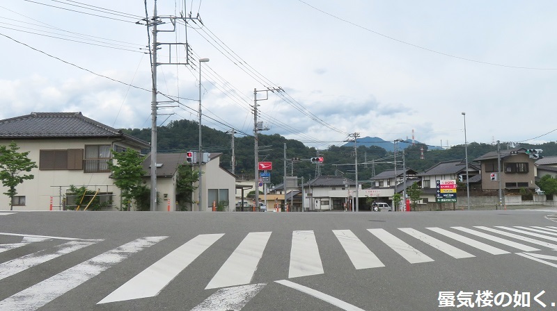 「スーパーカブ」舞台探訪 北杜市編2/4 牧原交差点から県道612号スーパーおの、武川高校まで_e0304702_22114991.jpg