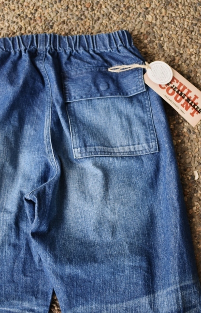 別注DENIM は、こう履く。。。(^^♪_d0152280_05393739.jpg