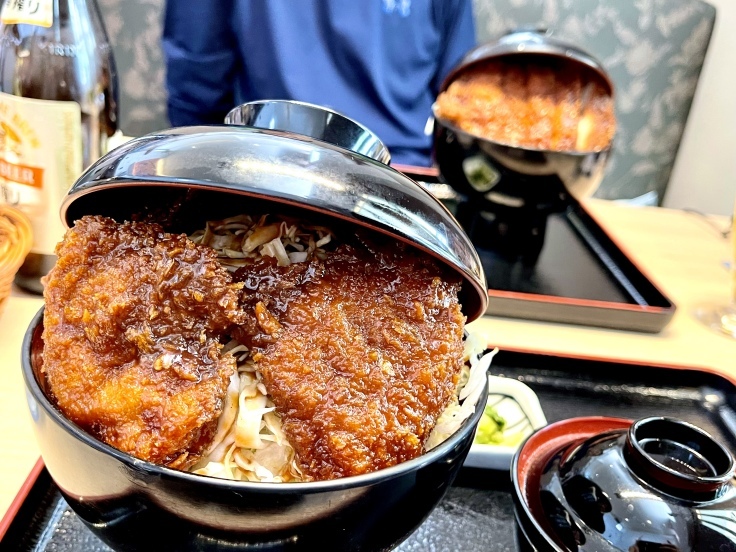 デカ盛り!ソースかつ丼 @明治亭(軽井沢アウトレット内)_c0212604_16554762.jpeg
